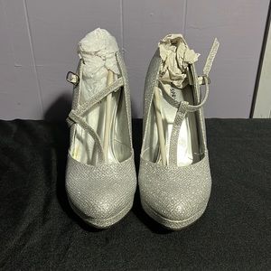 Diamond bling heels sz 8
